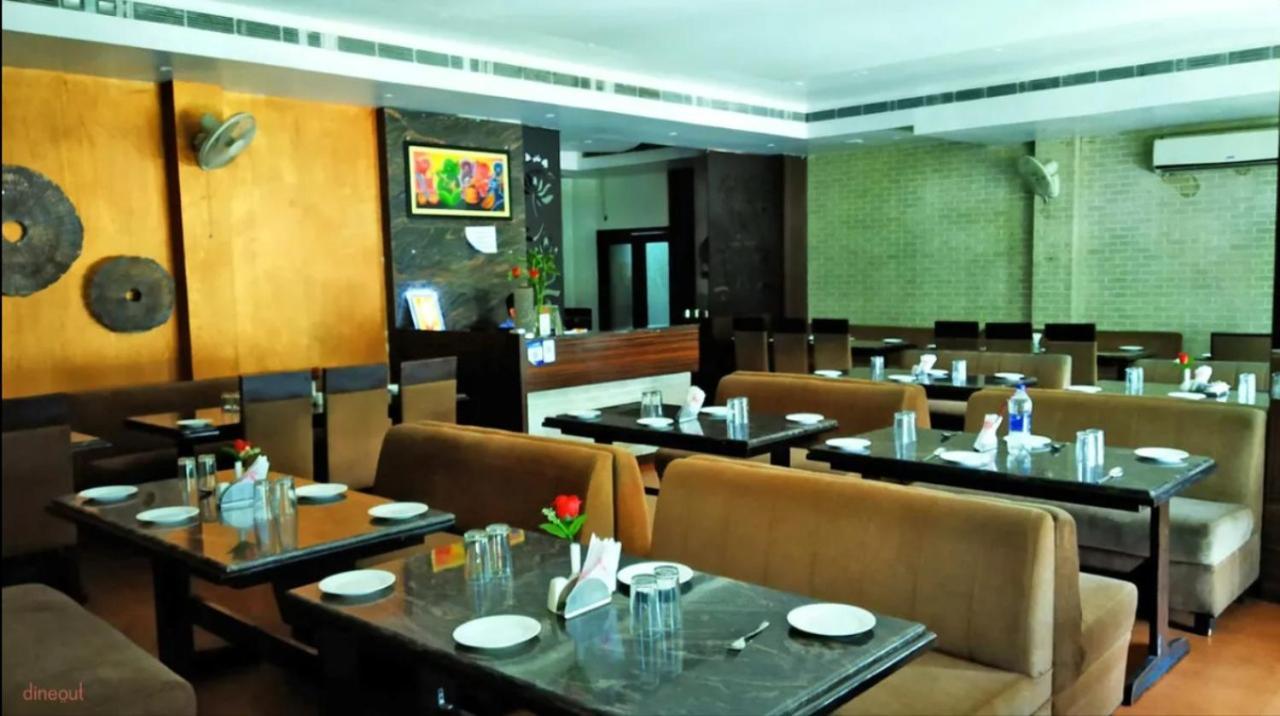 Babian Inn Lucknow Esterno foto